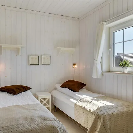 Emelita - 900m From The Sea By Interhome Feriehus Bøtø By